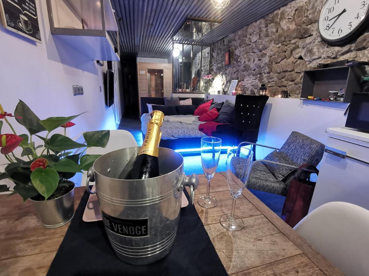 Sweet Loft Grenoble-Love Room Avec Jacuzzi & Sauna Екстер'єр фото